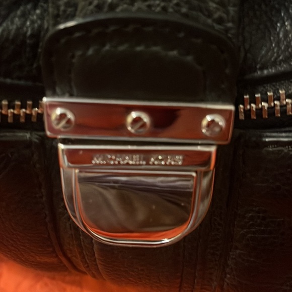 Brand new black leather authentic Michael Kors purse never been used - Picture 5 of 5